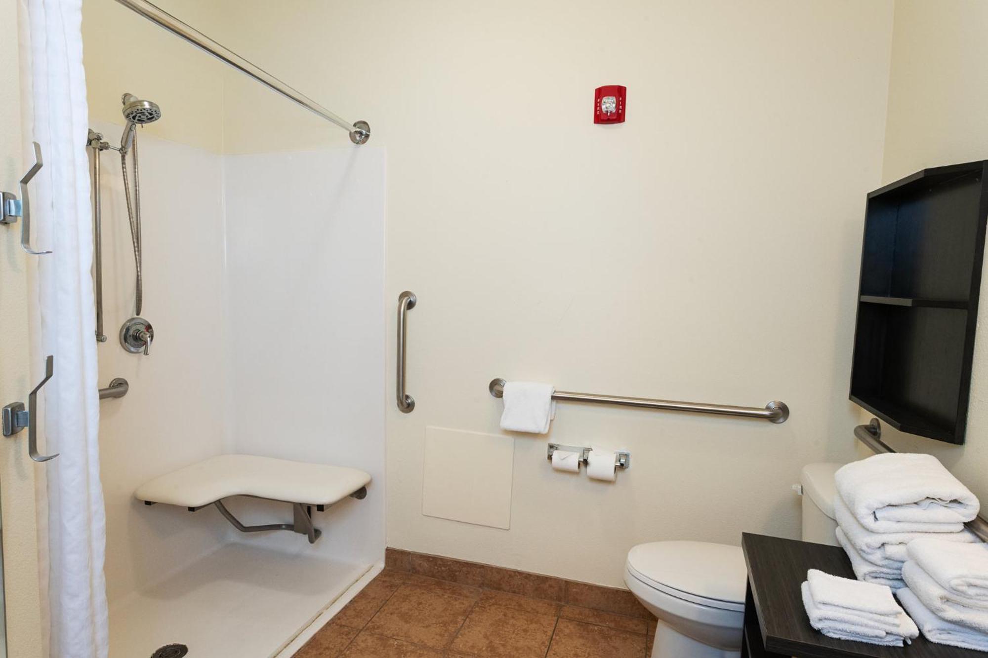 Candlewood By Ihg Hotel