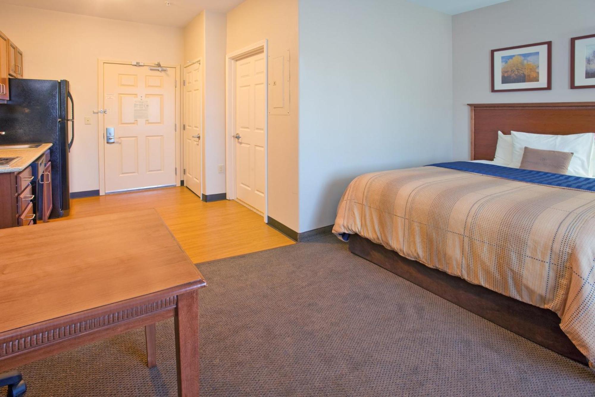 Candlewood By Ihg 2*